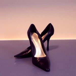 Business up front - party in the back heels